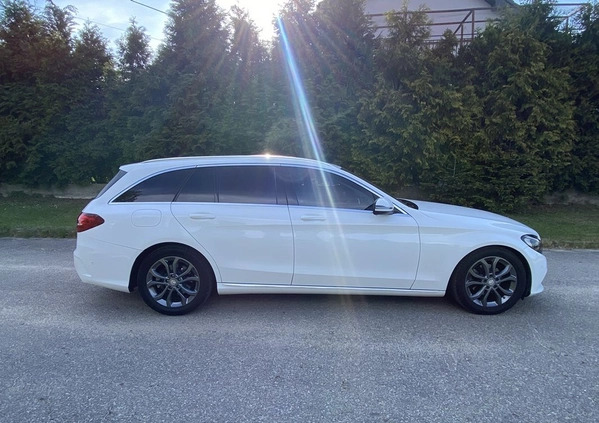 Mercedes-Benz Klasa C cena 67900 przebieg: 186000, rok produkcji 2015 z Poręba małe 352